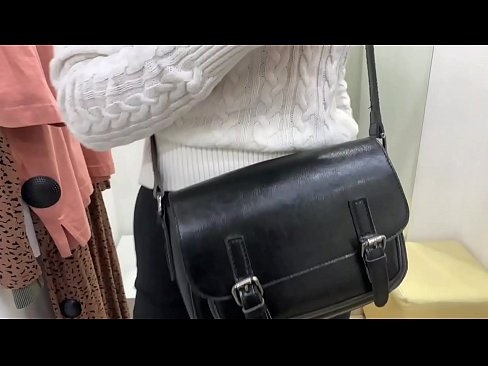 ❤️ Masturbazione publica di a ghjovana cagna FeralBerry cù un dildo in a sala di prove ️❌ Pornografia russa à noi % co.befuck-net.ru% ☑