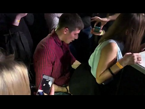 ❤️ Sessu reale in una discoteca russa. Una ragazza russa di 18 anni in l'anu è a vagina scopata in una discoteca ️❌ Pornografia russa à noi % co.befuck-net.ru% ☑
