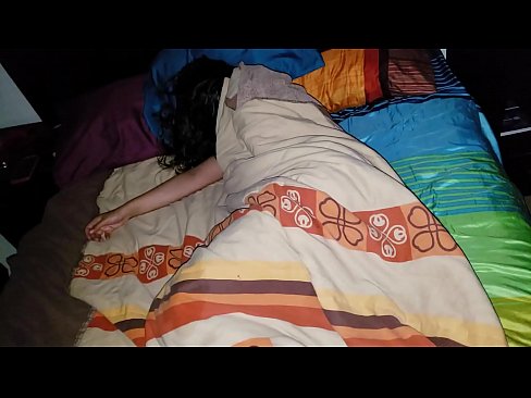 ❤️ Stepson rimprovera a so ghjovana matrigna mentre dorme. ️❌ Pornografia russa à noi % co.befuck-net.ru% ☑