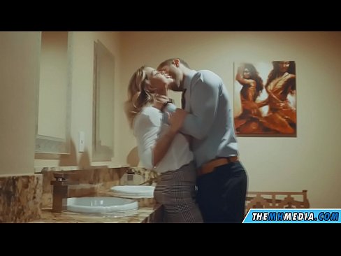❤️ Quandu una bionda tettona ti seduce in un bagnu publicu ️❌ Pornografia russa à noi % co.befuck-net.ru% ☑